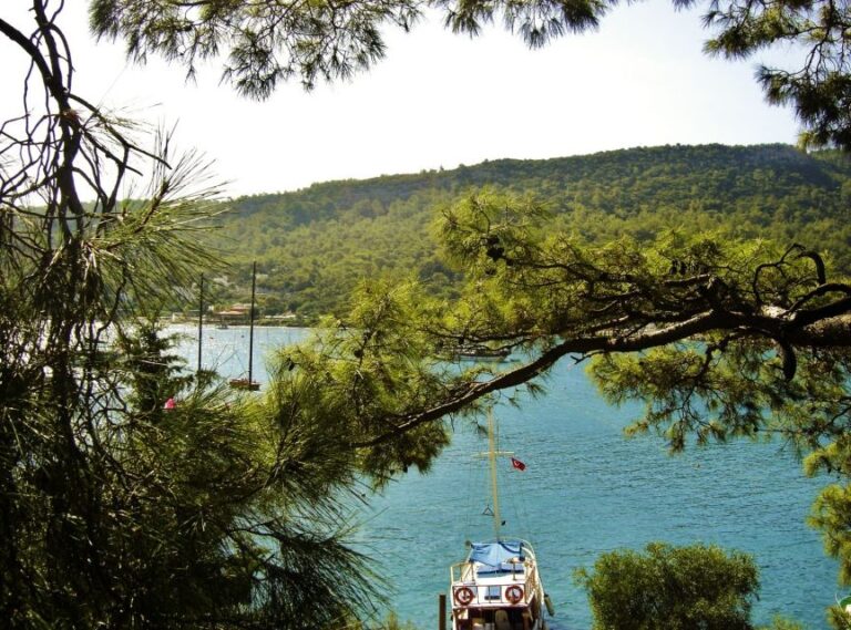 Relaxing Boat Trip With Lunch And Drinks About The Boat Trip