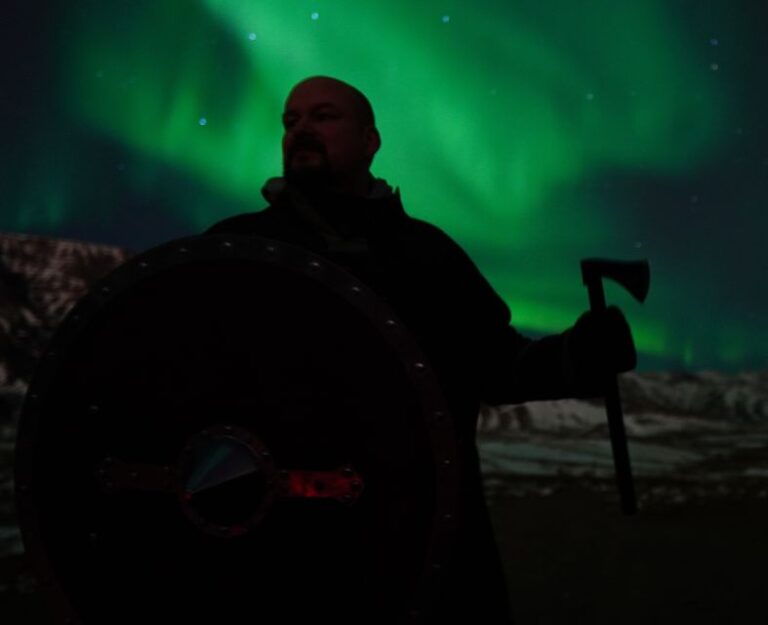 Reykjavik: Northern Lights Minibus Tour With Viking Weapons Tour Overview