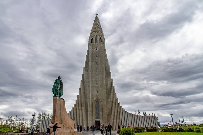 Reykjavík Walking Tour With Access To Private Club Tour Overview