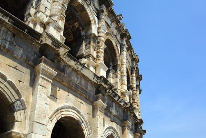 Roman Sites And Historical Places Small Group Day Trip From Avignon Exploring The Maison Carree