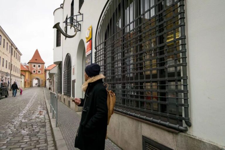 Romantic Whispers Of Český Krumlov Exploring The Charming Streets