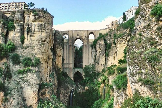 Ronda & White Villages Small Group Tour From Seville - Explore White Villages