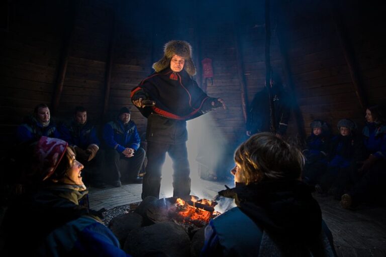 Rovaniemi: Snowmobile Safari To A Reindeer Farm Experiencing The Snowmobile Safari