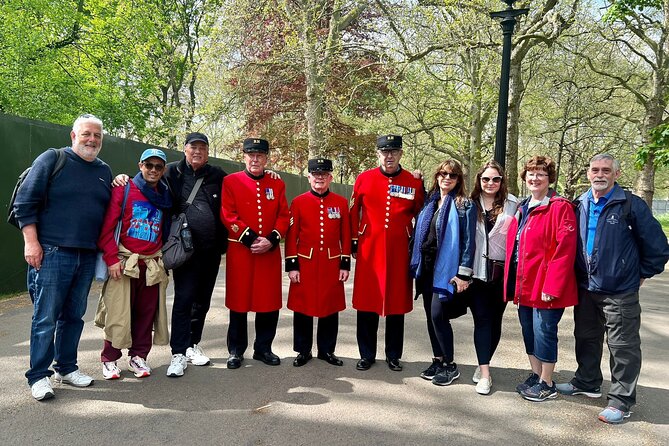 Royal Family And Changing Of The Guard Walking Tour Tour Overview