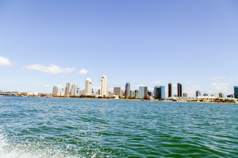 San Diego: Drive Your Own Speed Boat 2 Hour Tour Tour Details