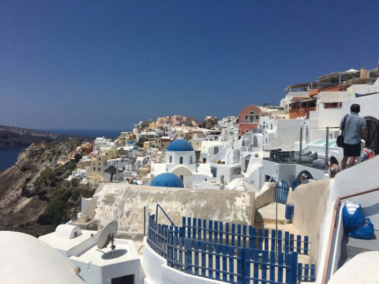 Santorini: Akrotiri & Oia Tour Overview