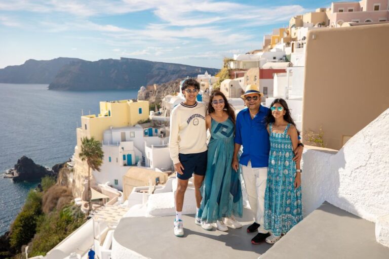 Santorini Family Photoshoot (oia Village) Overview And Pricing