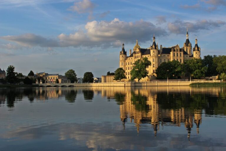 Schwerin: City Highlights Guided Tour Tour Details