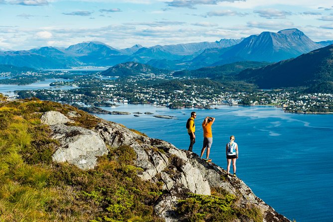 Seakayak And Hike in Ålesund - Tour Overview