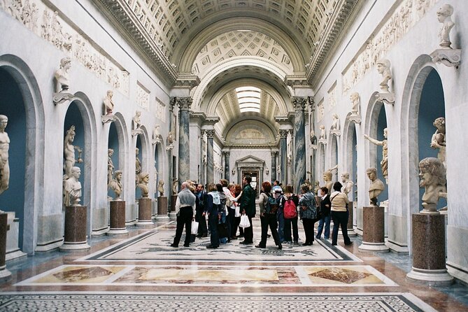 Semi Private Vatican, Sistine Chapel, Basilica & Papal Tombs Tour Tour Overview