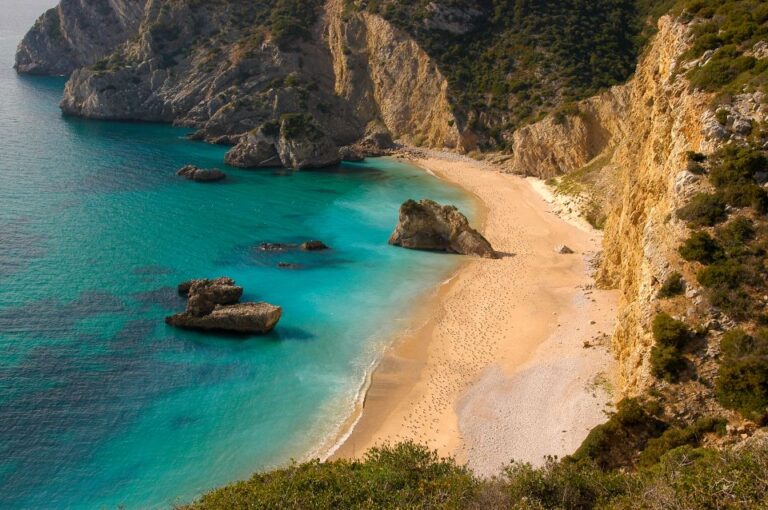 Sesimbra: Ribeiro Do Cavalo Beach Taxi Boat Activity Overview