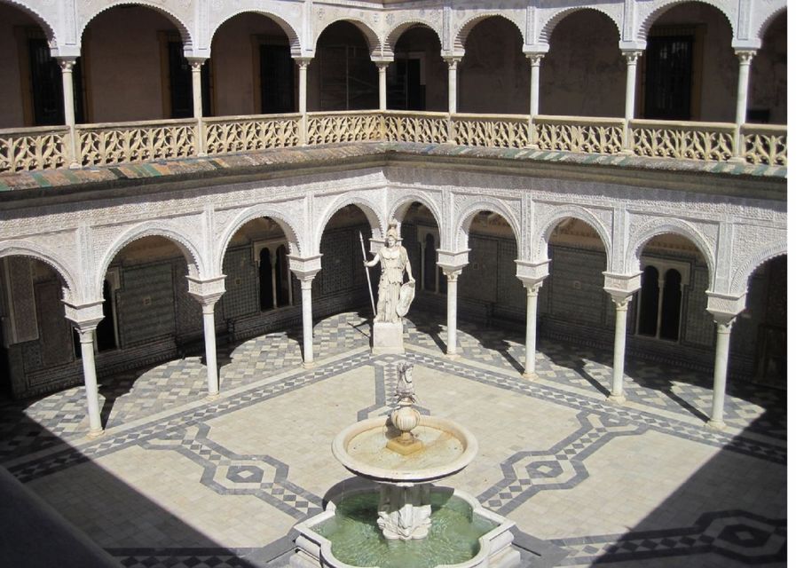 Seville: Casa De Pilatos and Condesa De Lebrija Palace Tour - Overview of the Tour