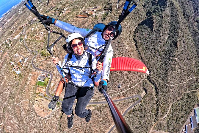 SILVER 1000M Paragliding Tandem Flight Above South Tenerife - Activity Overview