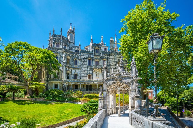 Sintra Palaces Private Tour With Pena Palace and Quinta Da Regaleira - Tour Overview