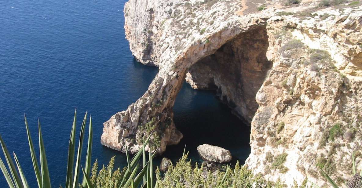 Southern Malta: Blue Grotto, Hagar Qim, and Marsaxlokk Tour - Itinerary Highlights