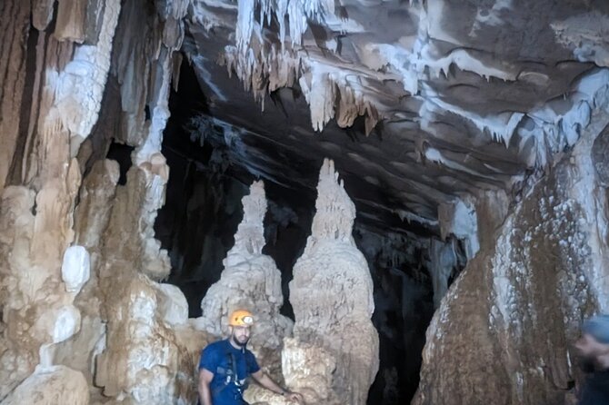 Speleology Caving at Fun Fun Cave - Inclusions