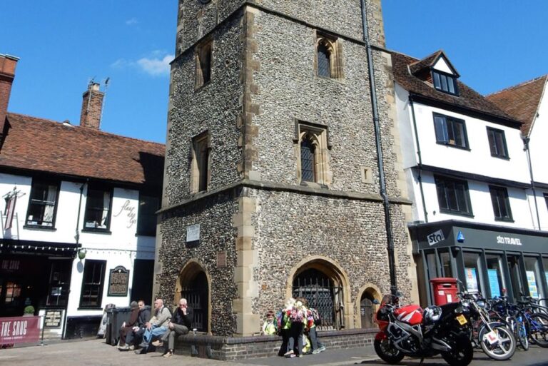 St Albans: Self Guided Heritage Walks And Treasure Hunt Activity Description