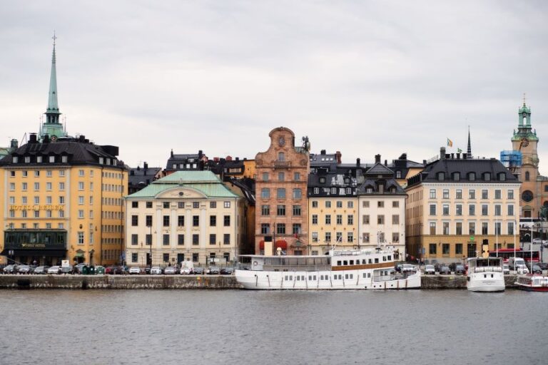 Stockholm: Express Walk With A Local In 60 Minutes Overview Of The Experience