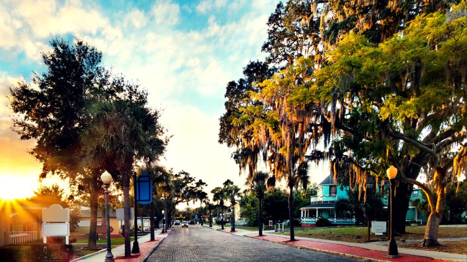 Tarpon Springs: Haunted History Guided Walking Tour - Tour Overview