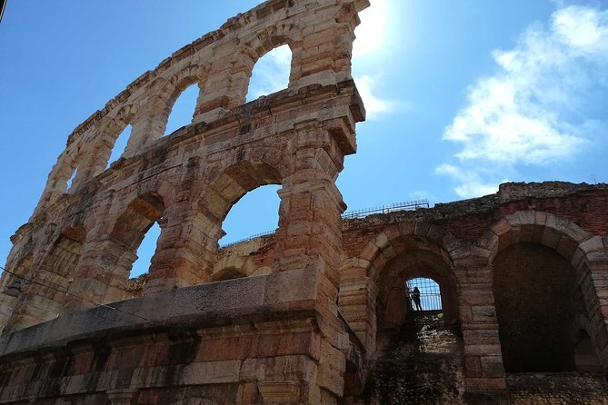 The City Of Romeo And Juliet: A Self Guided Audio Tour Through Verona Highlights: Verona Arena