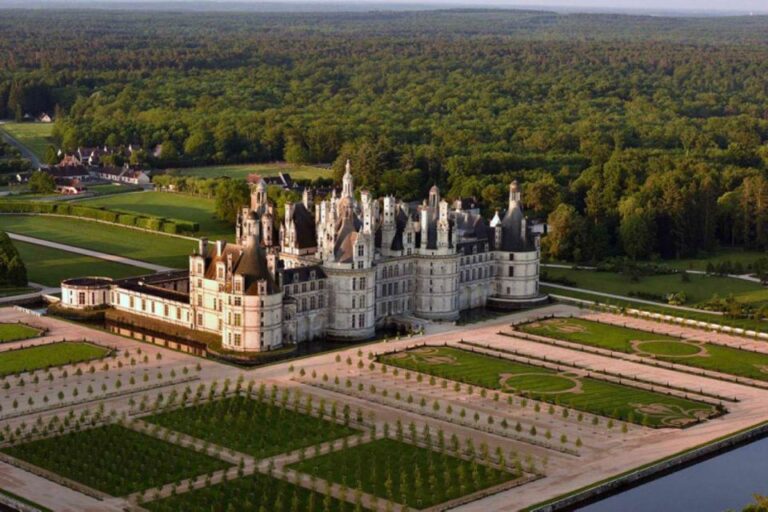 Touraine: Château D'amboise And Château Du Clos Lucé Tour Tour Overview