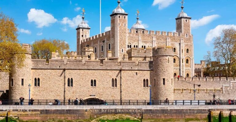 Tower Of London, Westminster Abbey, British Museum Day Tour Tour Overview