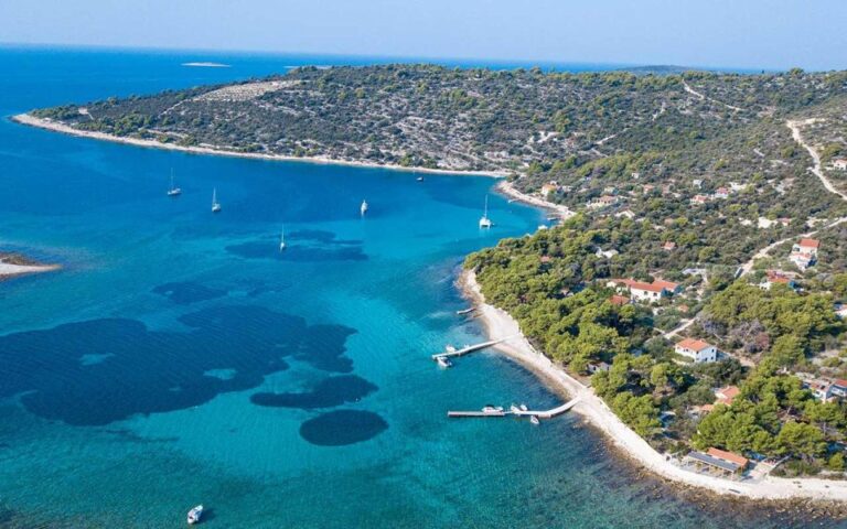 Trogir: Blue Lagoon, Maslinica, And Solinska Bay Boat Tour Tour Overview