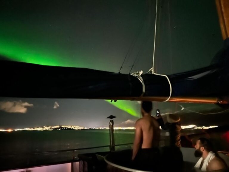 Tromso: Luxury Northern Lights Cruise With Hot Tub & Dinner Tour Overview