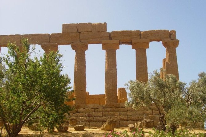 Valley of the Temples and Villa Romana Del Casale Day Trip From Taormina - Exploring the Valley of the Temples