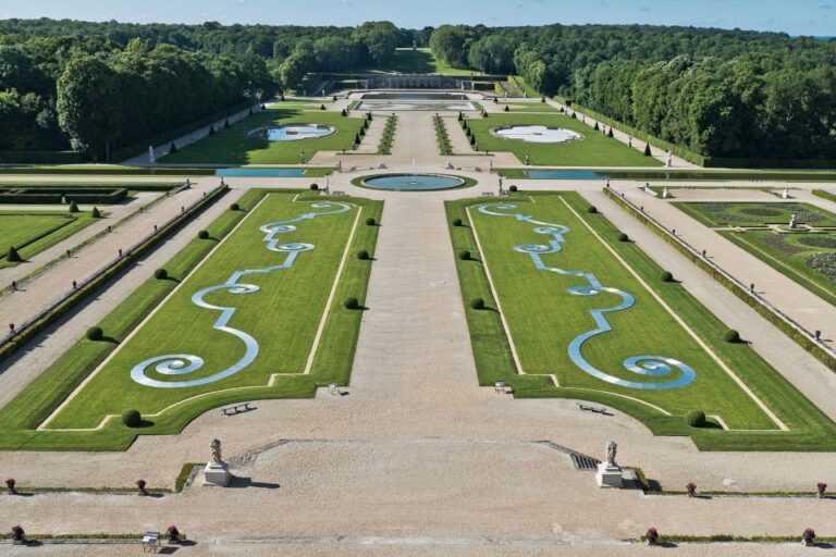 Vaux Le Vicomte Château Entry Ticket And Château Bus Transfer Event Details