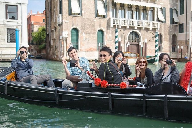 Venice Gondola Ride & Additional Meal Break At Illy Café Highlights Of The Experience