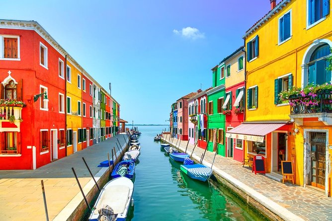 Venice Islands Boat Tour: Murano And Burano Guided Motorboat Tour Overview