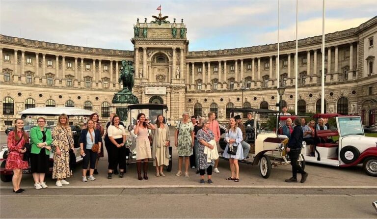 Vienna: Old Town Sightseeing Tour In A Vintage Style E Car Tour Overview