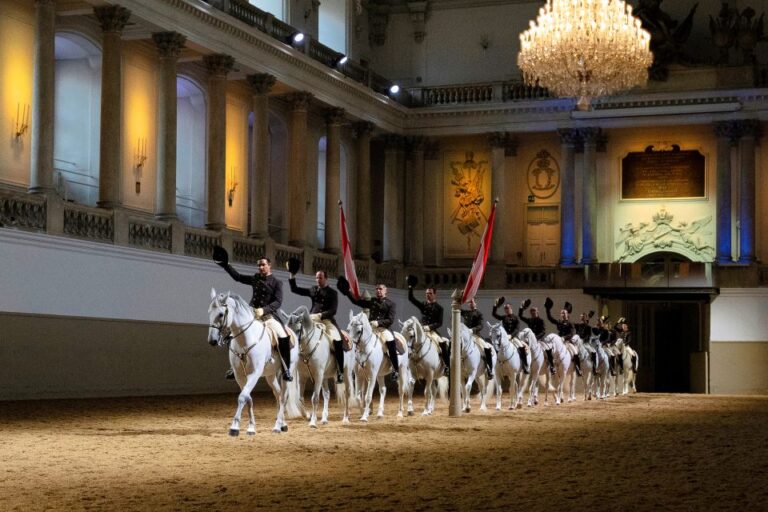 Vienna: Spanish Riding School 45 Minute Performance Show Event Details