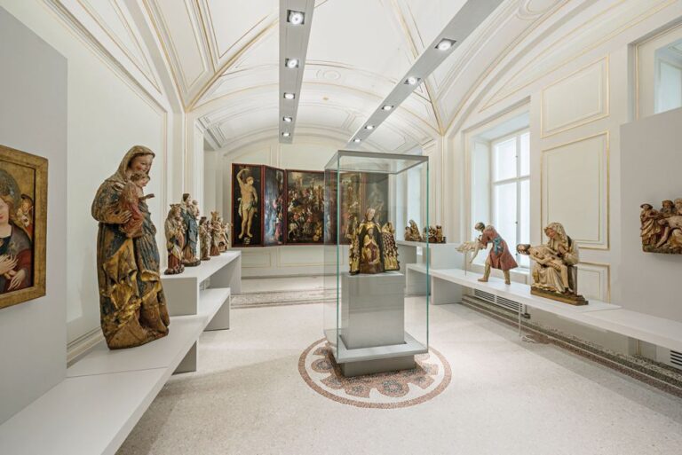 Vienna: St. Stephen's Cathedral & Dom Museum Vienna Tickets Tour Details