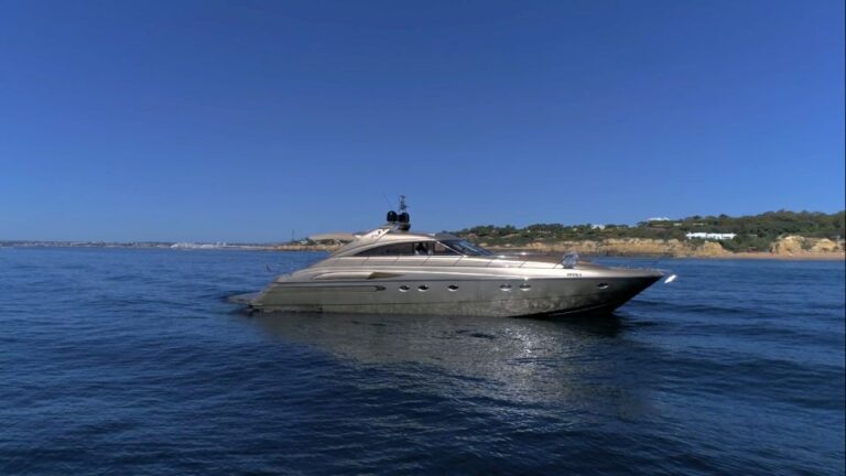 Vilamoura: Luxury Customized Private Yacht Cruise With Drink Experience Overview