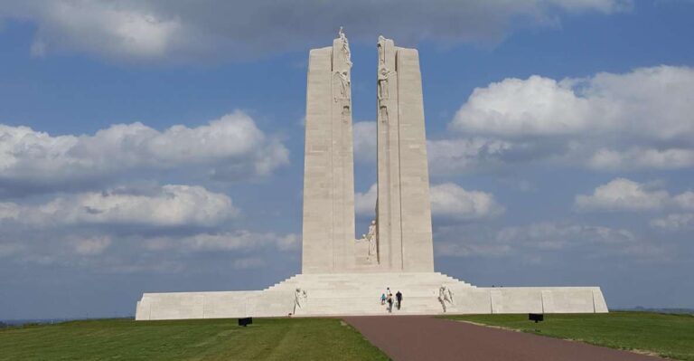 Vimy, The Somme: Canada In The Great War From Amiens, Arras Exploring The Trenches And Tunnels