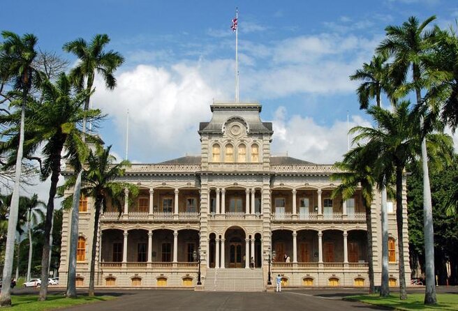 Waikiki Trolley Red Line Heroes & Legends Hop On Hop Off Tour Tour Overview And Details