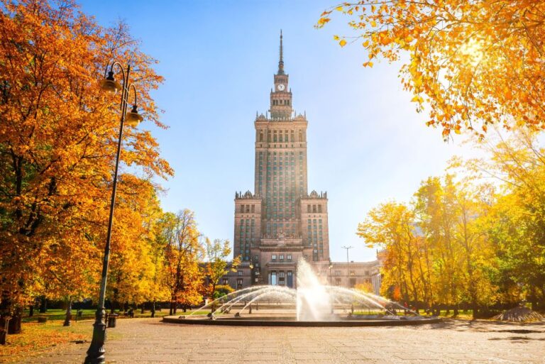 Warsaw: Capture The Most Photogenic Spots With A Local Overview And Pricing