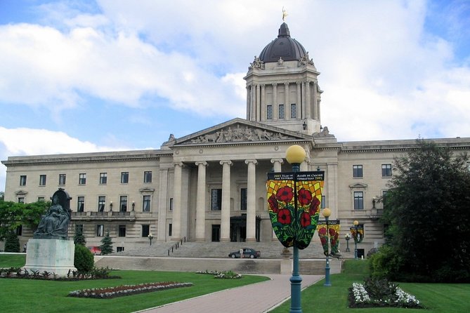 Winnipeg Scavenger Hunt: At The Heart Of Canada Exploring Winnipegs Rich History