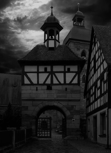 Witches, Ghosts, Executioners City Tour Tour Duration And Availability