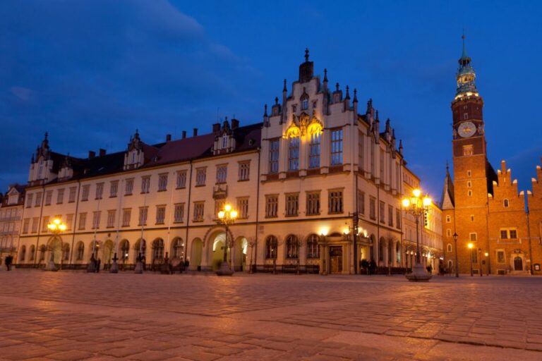 Wroclaw: First Discovery Walk And Reading Walking Tour Tour Features