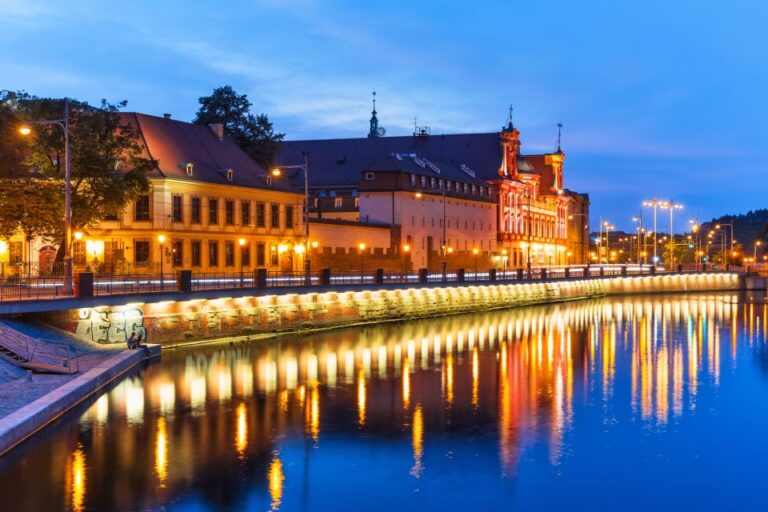 Wroclaw: Old Town Highlights Private Walking Tour Tour Overview