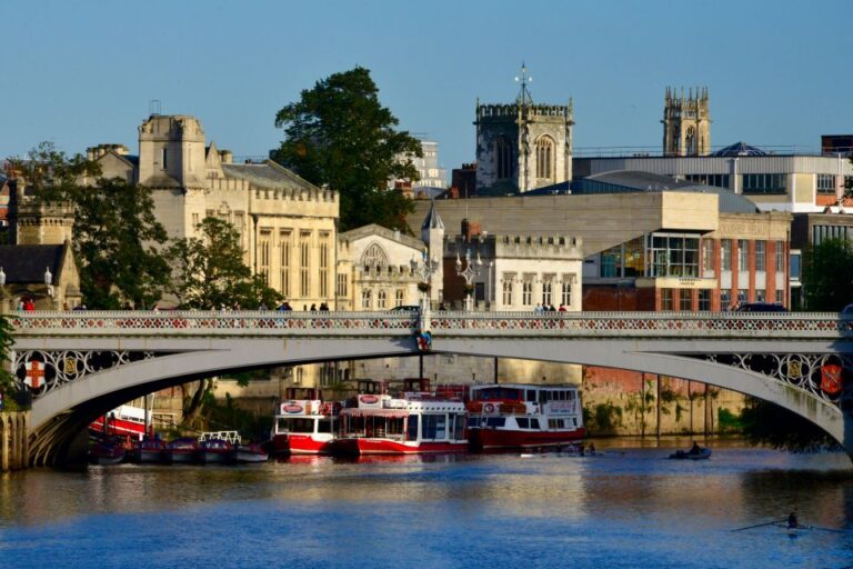 York: City Highlights Small Group Walking Tour Exploring The Museum Gardens