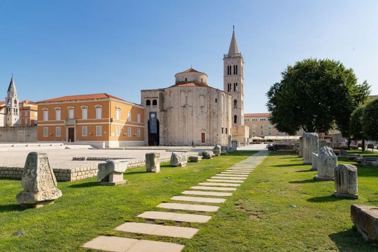 Zadar: Old Town Evening Group Guided Walking Tour Tour Overview