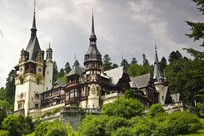 2-Day Small-Group Tour to Draculas Castle, Rasnov Fortress, Peles Castle, Sighisoara and Libearty Brown Bear Sanctuary With Overnight in Brasov - Overview of the Tour