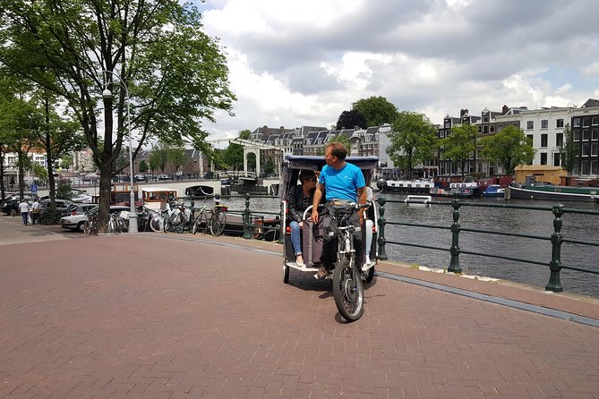 1,5 Hours Amsterdam Rickshaw Tour - Tour Itinerary