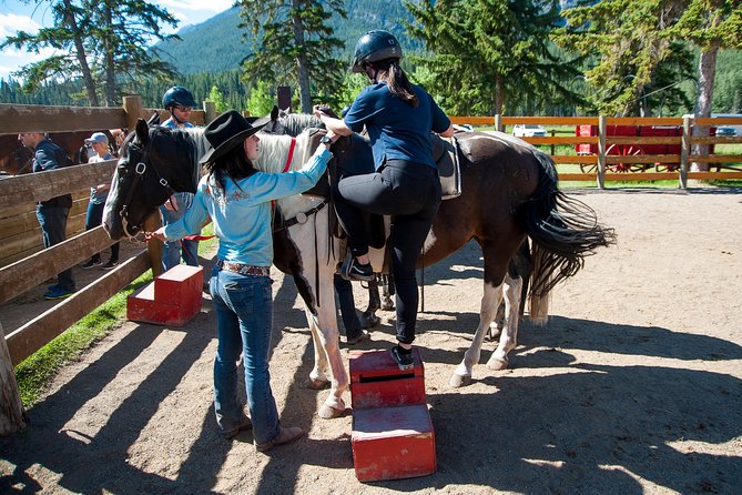 2 Hour Banff Horseback Riding Adventure - Included in the Experience