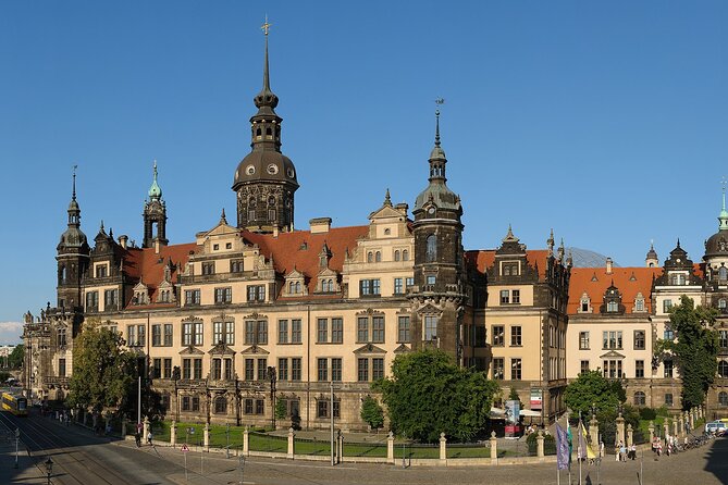 2 Hour Historical Walking Tour in Dresden - Inclusions