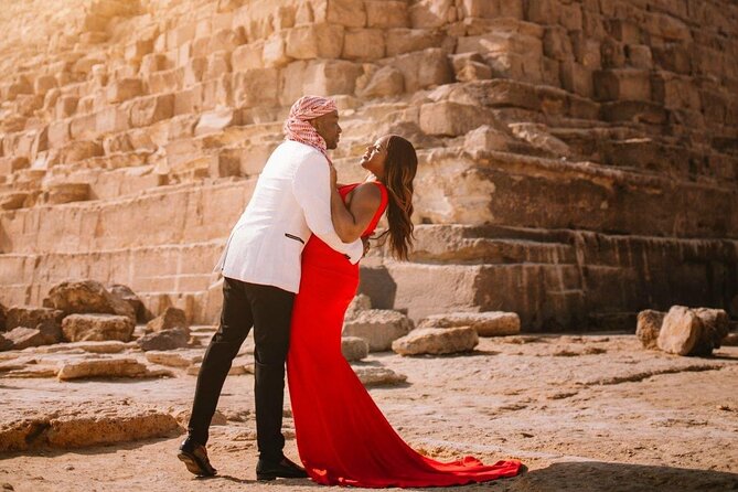 2 Hour Photoshoot at Pyramids of Giza With Instgram Style - Photographic Style and Quality